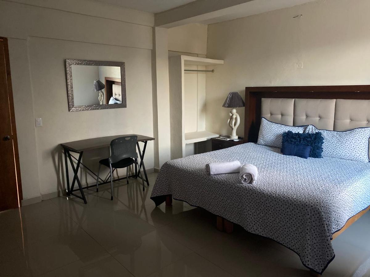 El Fresno Hotel Maria Elenena מראה חיצוני תמונה